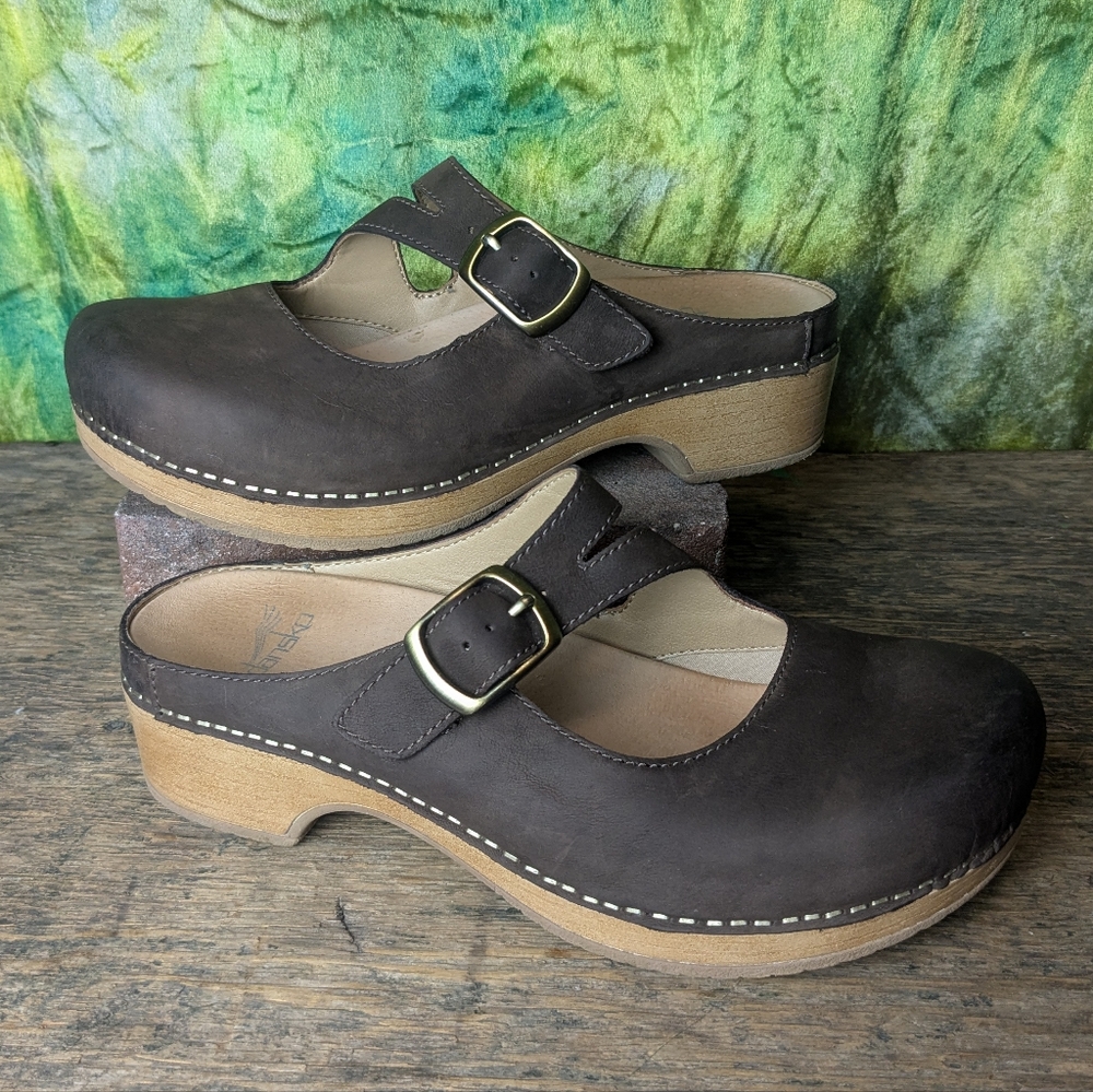 Dansko Women's Brown Leather Mary Jane Clogs